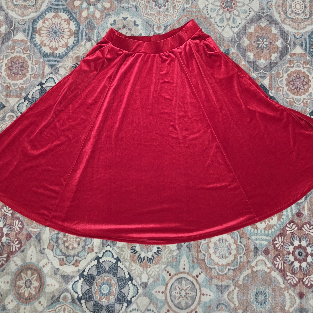 Torrid Circle Skirt Bold Cherry Red Velvet 2X - Picture 5 of 5